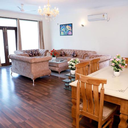 Fortune Home Service Apartment 2Bhk,E28 Saket 2A New Delhi Buitenkant foto