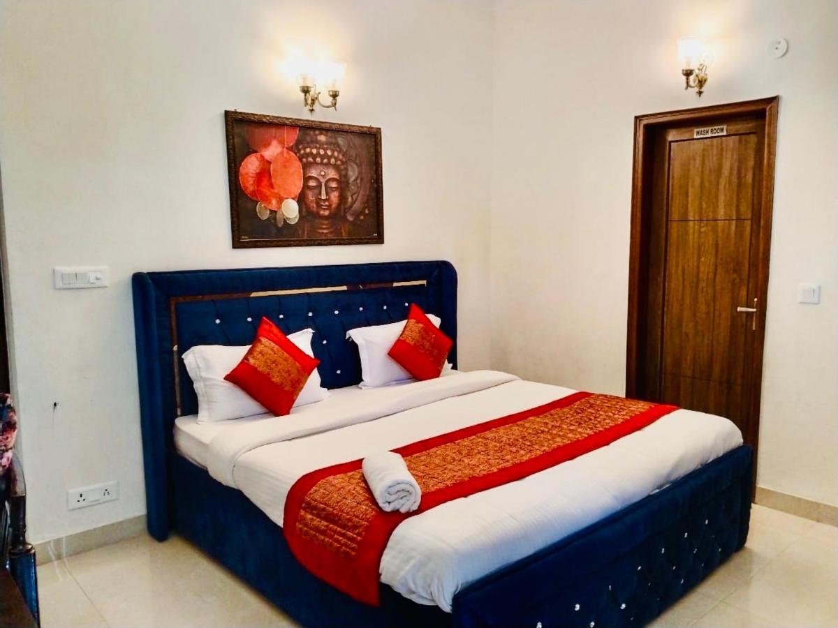 Fortune Home Service Apartment 2Bhk,E28 Saket 2A New Delhi Buitenkant foto