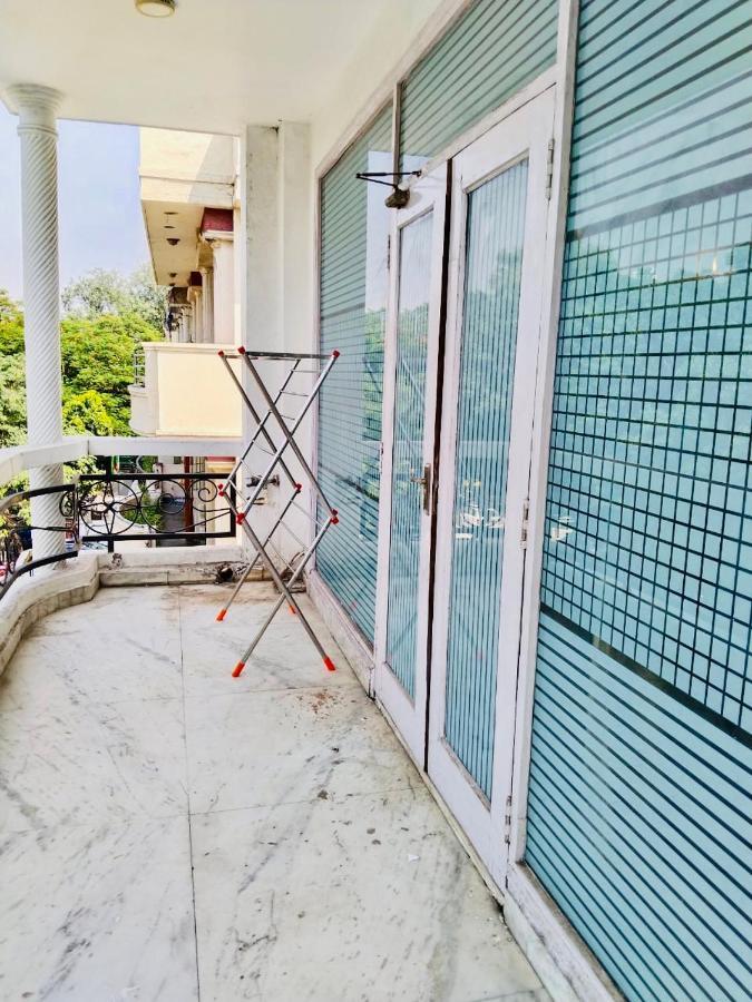 Fortune Home Service Apartment 2Bhk,E28 Saket 2A New Delhi Buitenkant foto