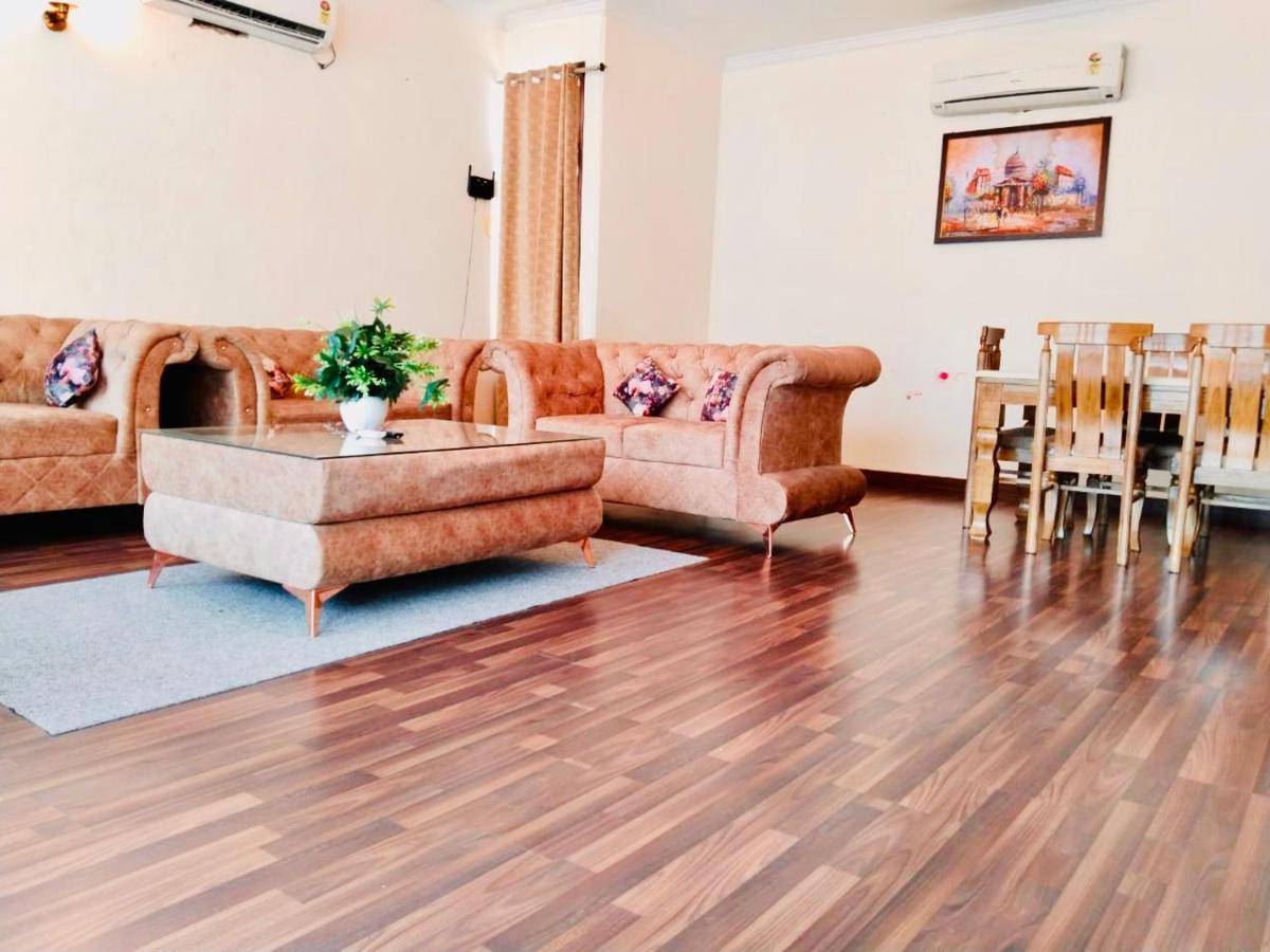 Fortune Home Service Apartment 2Bhk,E28 Saket 2A New Delhi Buitenkant foto